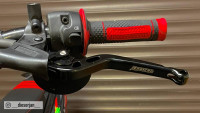 Kit de leviers de frein et d'embrayage Radical Racing V2 Kit de leviers de frein et d'embrayage Radical Racing V2