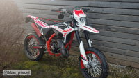 Lot d'autocollants pour jantes Wiesi Factory 50/50 Lot d'autocollants pour jantes Wiesi Factory 50/50